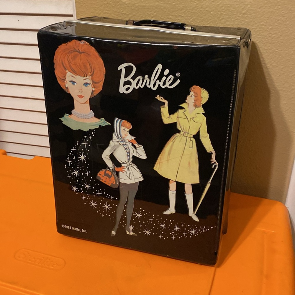 1963 Barbie Mattel Black Metal doll box